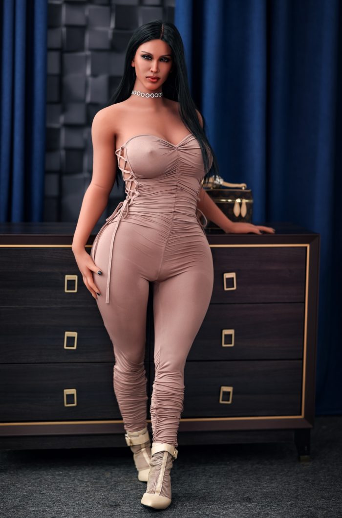 Kim Kardashian sex doll
