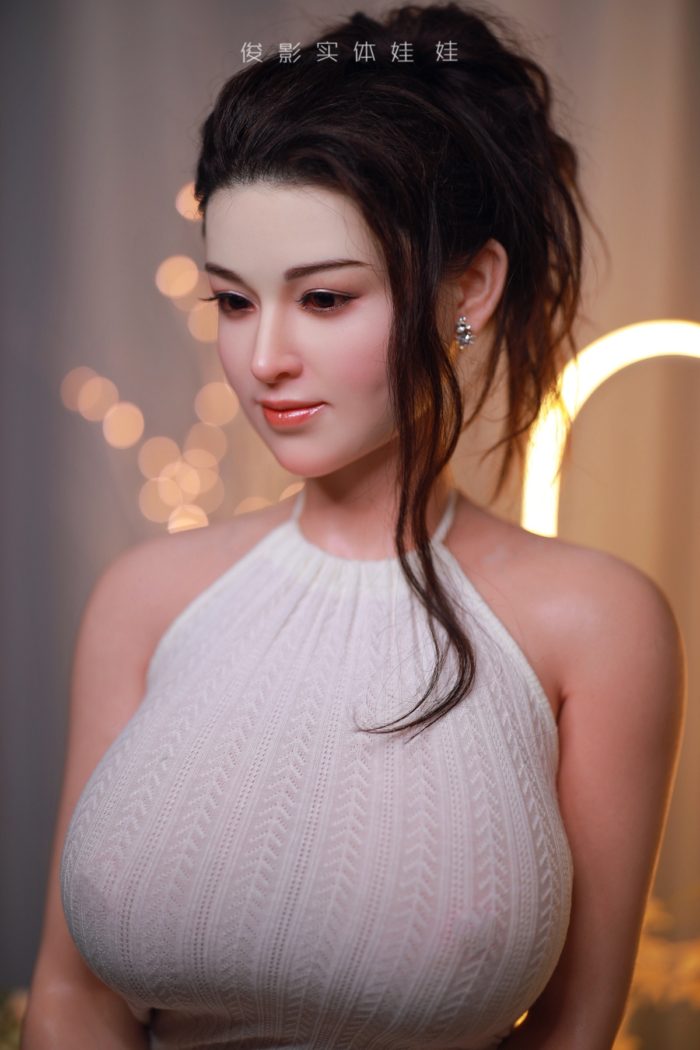 Big Breasts Asian Sex Doll